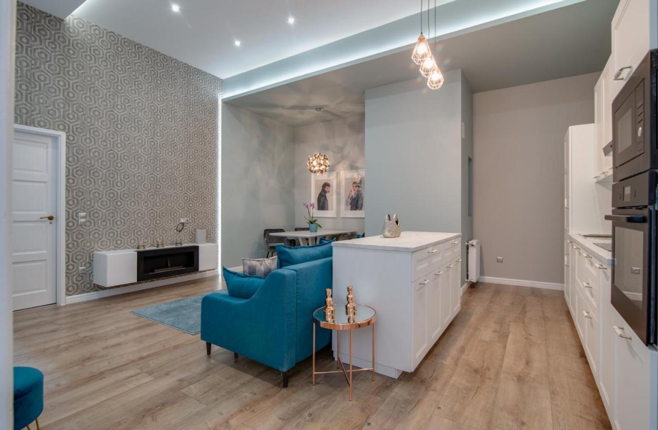 Helios Downtown Martha Apartman Budapest Kültér fotó
